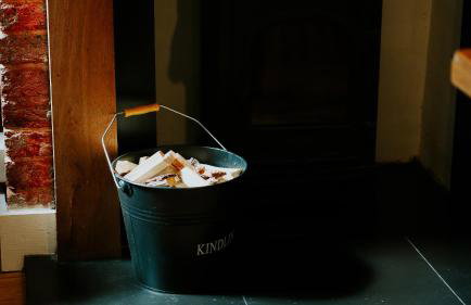 Horsham 3 Bed House With Garden - Photo 7