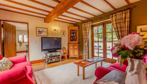 The Owl House - Hot Tub Adventures in Moreton - Pass the Keys - Foto 4