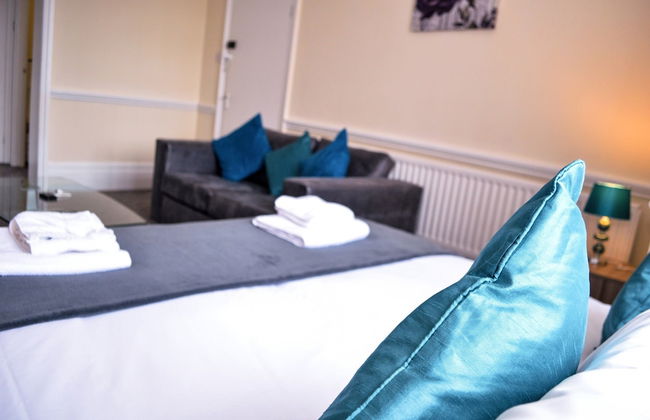 Orrell House - Photo 4