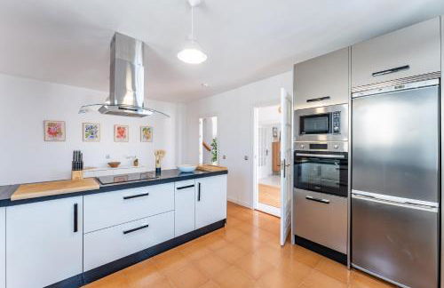 VB Villa Coto 7BR w Pool & Views - Photo 23