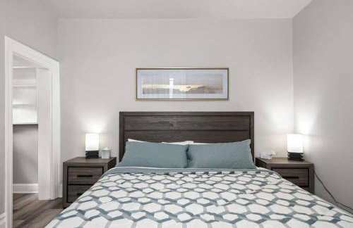 Entire Main level of Beautiful Historic Home - Foto 19