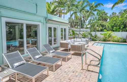 Steps to Beach, Pool, Backyard Oasis, Game Room - Foto 32