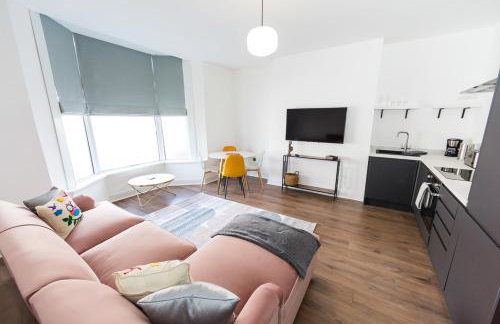 Coastline Villas - Heart of Redcar 1 & 2 Bed Apartments, ideal for contractors and holidayers - Foto 1