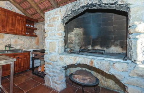 Stunning Home In Trbounje With Sauna - Foto 42