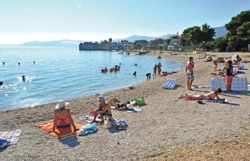 Villa Barbara-Kastela with heated pool - Foto 8