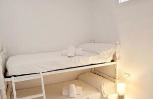 Precioso Apartamento Reformado en 1ra Linea de Mar sin vistas - Foto 8