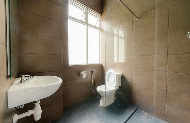 New Corner Shamrock Beach Villas Seaview - Photo 30