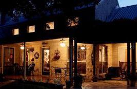 Simple and Cozy Cabin Rental on Private Ranch Retreat near Austin, Texas - Foto 11