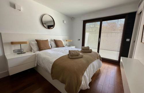 Villa Moderna Exclusiva con Jardín Privado La Villa de Sevilla - Photo 4