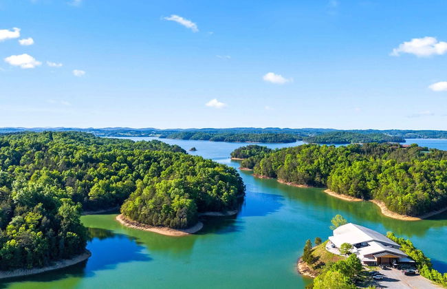 Rustic 3br Cabin Near Lake w/ Hot Tub! - Foto 22