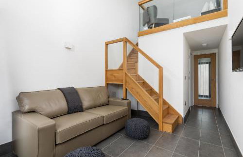 Romano Estate, The Courtyard - Photo 9