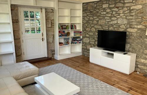 Lovely cottage in Penryn centre with parking - Photo 3