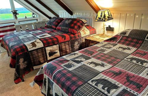 Cozy Indian Lake Chalet on Golf Course with Arcade/Gameroom - Foto 30