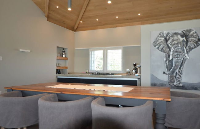 Beach Tower House Luxury Beachfront Villa - Photo 12