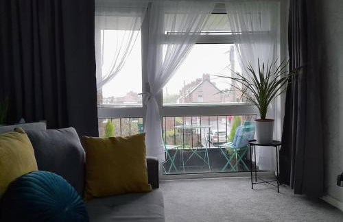 Cosy Apartment with Balcony and Breakfast - Foto 1