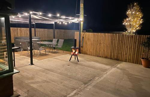 Rose barn hot tub holidays in the Cotswolds - Foto 18