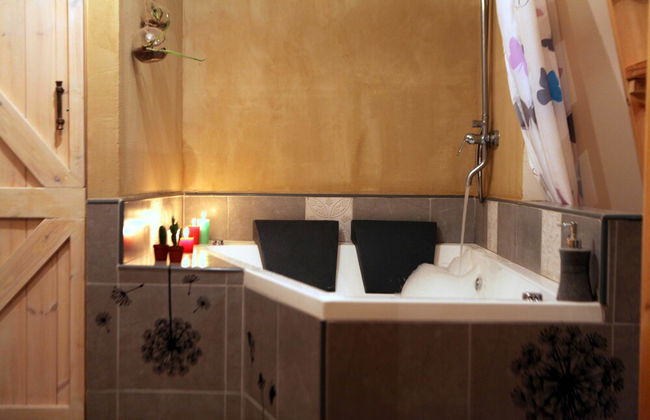 Hamakom Belrom - Photo 11