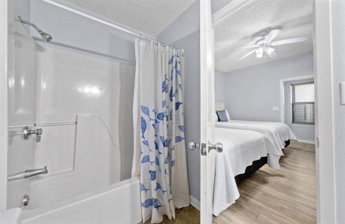Phoenix V Vacation Rental Condominiums - Photo 38