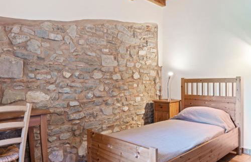 Tranquil Village Stay with Fireplace - Photo 16