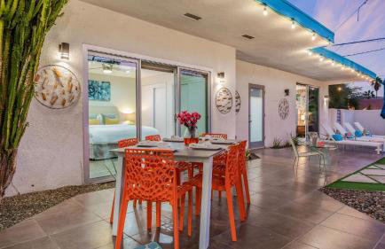 Vibrant Palm Springs Getaway w Pool BBQ Modern Design Taylor House by AvantStay - Foto 42