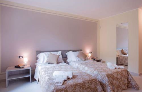 Ossuccio Grande C home with pool sleeps 12 by Italian Apartments - Foto 71