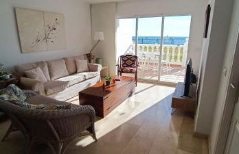 Modern apartment with pool on the beachfront in Marbella by SharingCo - Photo 50