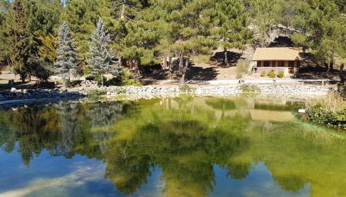 La cabaña del lago en ZAFIRO LAGUNAZO Parque Natural del Río Mundo - Foto 2