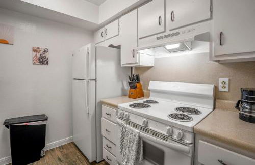 Towne Plaza Apartments #295 in the Galleria Area - Foto 28