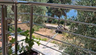 Trikeri Inn - Photo 5