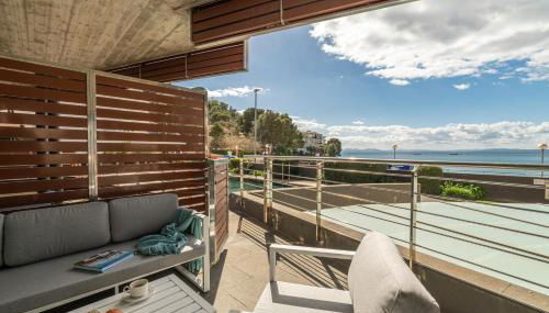 Apartamento con gran terraza delante del mar - Photo 5