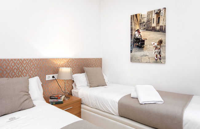 Mercedes Heritage Barcelona Apartments - Photo 7