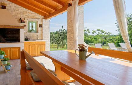 Villa Stella Polaris for 8 persons in Central Istria with private pool, sea view, large garden & kids playground - Foto 3