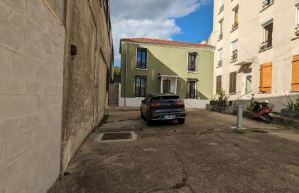 "Maison verte" - terrasse - parking - 10min du métro - Foto 17