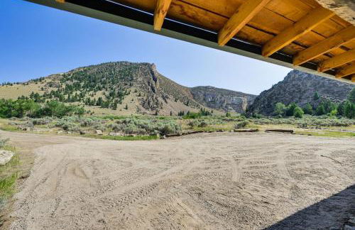 Cozy Melrose Cabin with Fire Pit Walk to River! - Foto 2