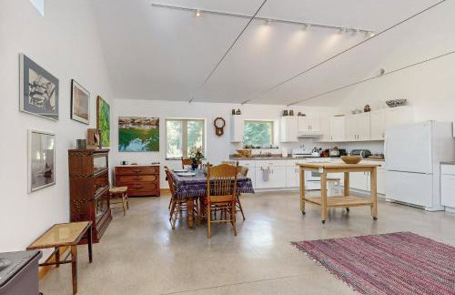 Secluded 2 BR Cottage with Private WandD, WiFi and Patio - Photo 6