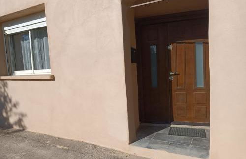 Grand studio climatisé proche du centre mais au calme - Foto 9