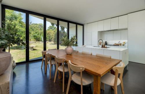 Pass the Keys Bond-villain Style Home with Panoramic Views - Foto 41