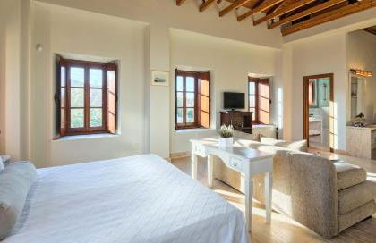 Mare Monte Luxury Suites - Photo 11