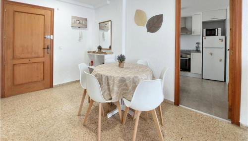 Beautiful Apartment In Grau I Platja - Foto 5