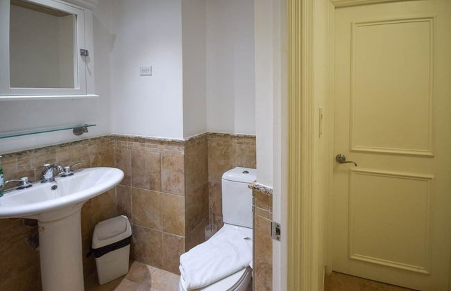 Modern 2-bed Apt Near Beach In St. Lawrence Gap 2 Bedroom Apts by Bluescape - Foto 41