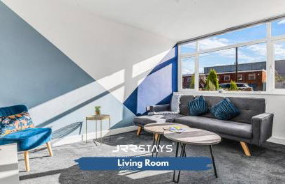 Tipton 3 Bedroom House Garden Sleeps 7 - JRR Stays - Foto 8