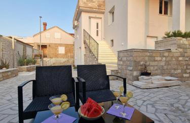Apartment Casa Lumina - 5 minutes to the airport - Foto 30