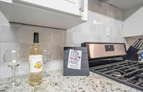 Entire 3 bedroom 1 and half bath home in Deer Park high speed wifi - Foto 7