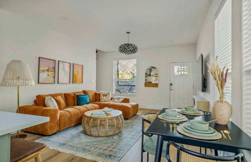 The Backyard Bliss - 4BR Heated Pool & Ping Pong - Foto 9