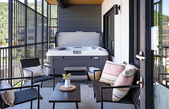 The Selkirk House by Revelstoke Vacations - Photo 29