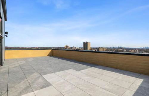 Emerald Escape, Free Parking, 2 Bath, Sleeps 8 Near American Dream and The Airport, King Bed and 2 Queen Beds, Washer and Dryer - Foto 36