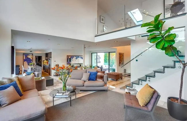 Troy Dr - Sleek & Modern Hollywood Hills Home With Stunning Views - Foto 33