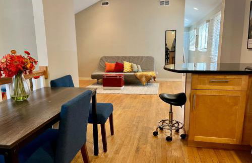 4 Bedroom Home in Best Location Parking Fireplace Back Yard Pets Welcome - Foto 47