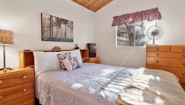 Escape IN THE Pines #2276 - Foto 2, Habitación