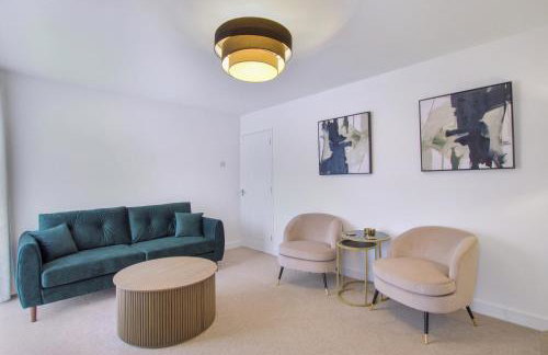 Comfy & Stylish 3 Bed House with Off Street Parking, Netflix and Wi-Fi - Foto 9